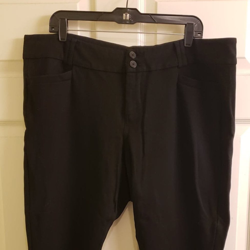 Torrid Cropped Pixie Pant, Size 20